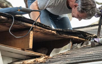 common causes of Groespluan fascia damage